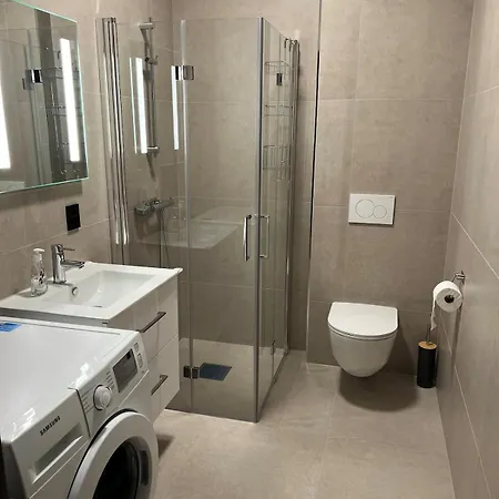 New & Modern In A Quiet Area With Free Parking * Μπέργκεν