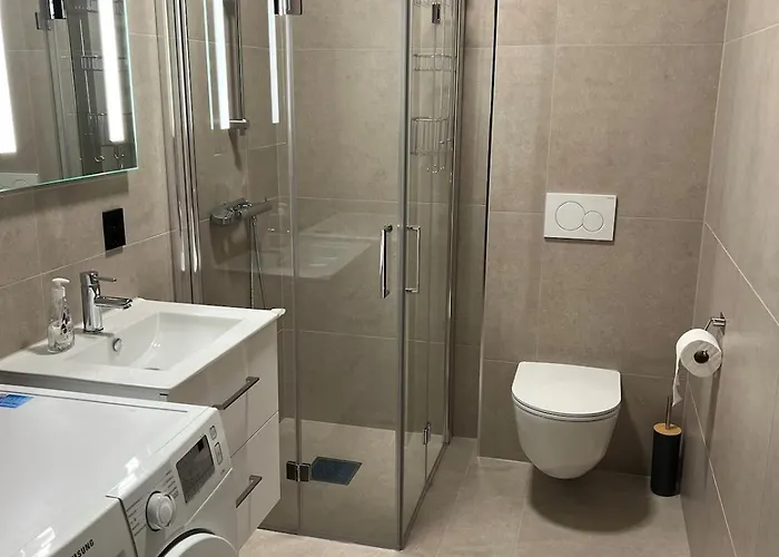 New & Modern In A Quiet Area With Free Parking * Μπέργκεν