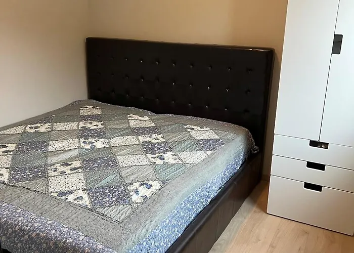 New & Modern In A Quiet Area With Free Parking Daire *